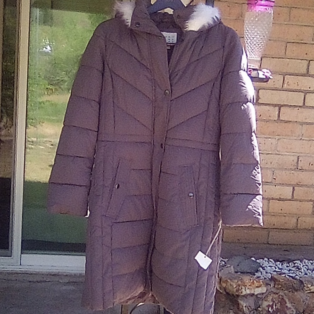 Womens Long Puffer Coat...